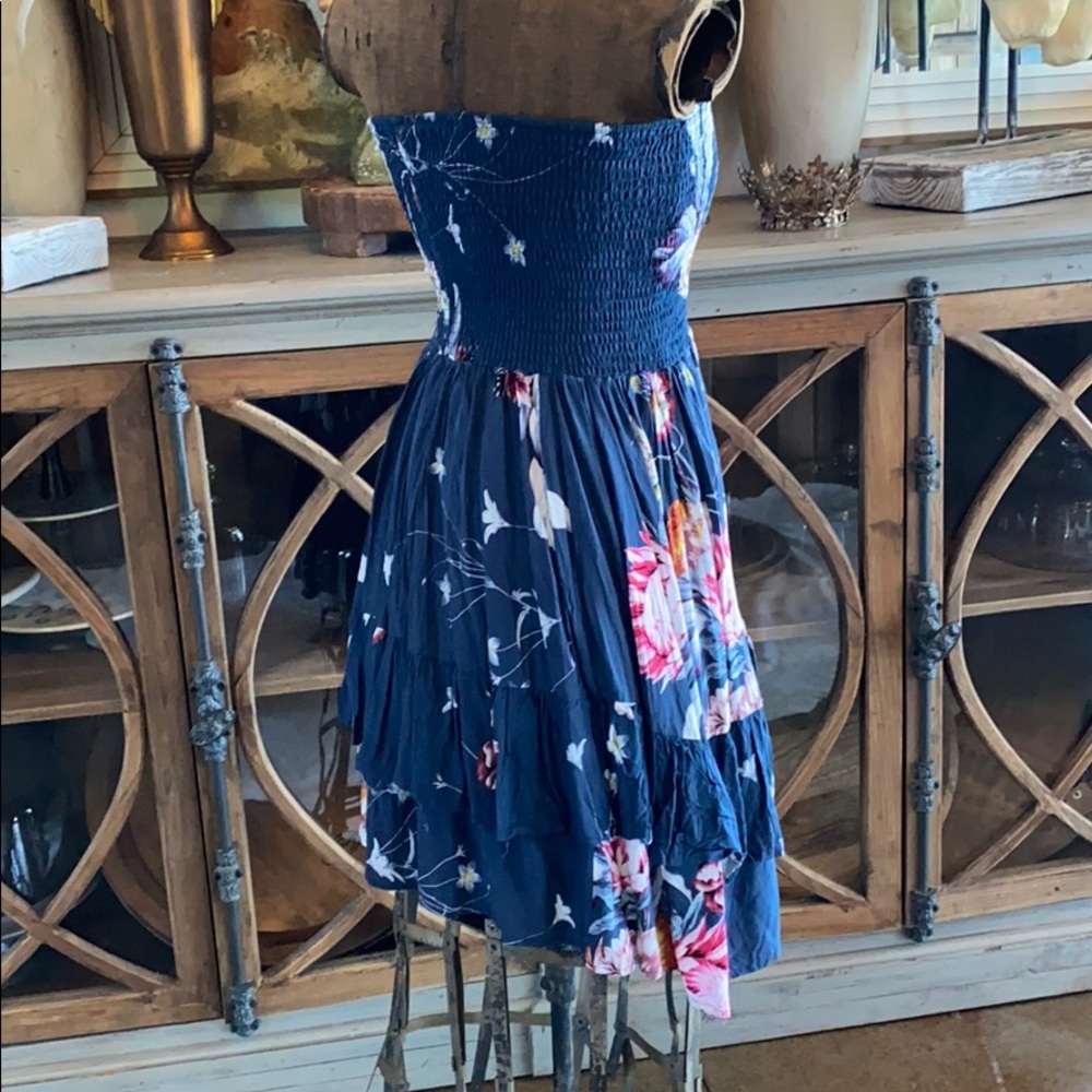 Floral strapless - Picture 3 of 3